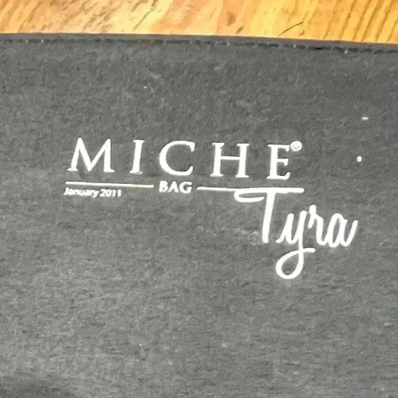 Miche Tyra black and gray animal print cover with rhinestone buckle - Picture 8 of 8
